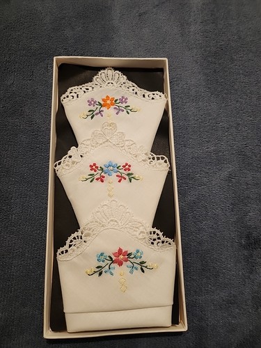 Vintage ladies boxed floral - ladies,