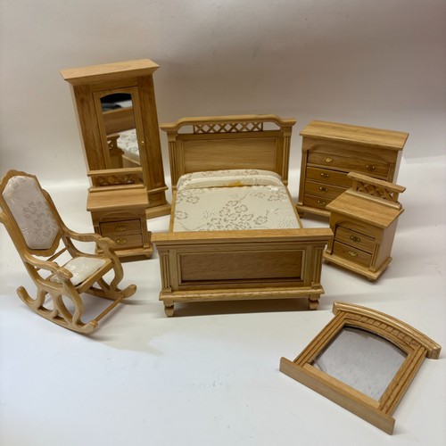 12th scale dolls house - 1:12th,