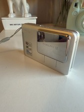 Nikon Coolpix S2 Digital Camera - Silver - Tested but no charger