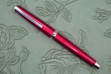 (410) Pilot Falcon Fountain