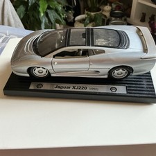 Jaguar XJ220 Shell Sportscar Collection 1:24 Diecast Model Car - Used