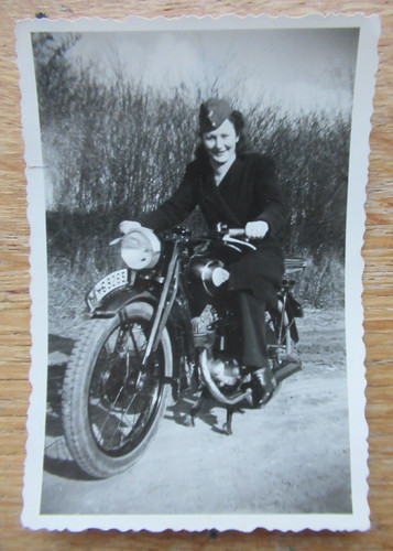 Vintage photo young woman - photo,