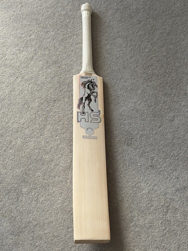 Legend cricket bat 2lb - hs,