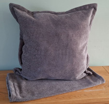 CUSHION COVERS DARK TAUPE