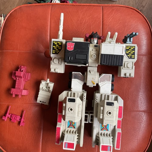 Transformers metroplex and - g1,