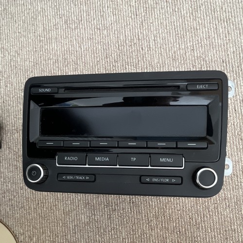 Volkswagen rcd 210 car - vw,