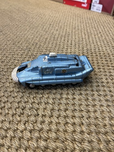Dinky 104 captain - dinky,