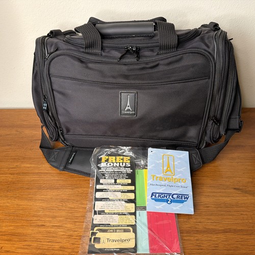 Nwt travelpro flightcrew - travelpro,