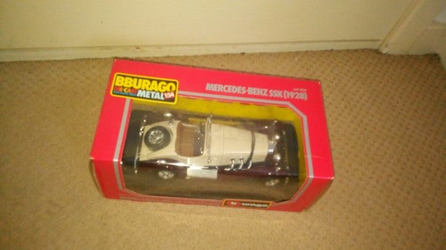 Bburago die cast model - bburago, 1/24