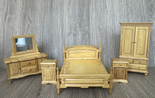 Dolls house pine bedroom - house,