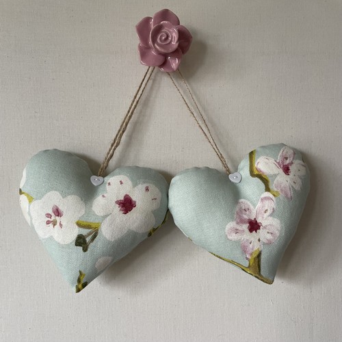 Pair heart door hangers in - heart,