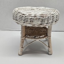 Mini 6.5" Tall Wicker Stool /