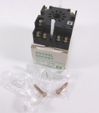 Pepperl + Fuchs KF-04 socket socket 15582 new original packaging