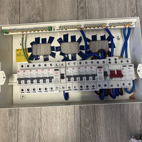 Wylex split load consumer unit - wylex,