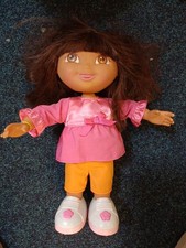 MATTEL 2009 WE DID IT DORA - DORA THE EXPLORER 13” DANCING DOLL 