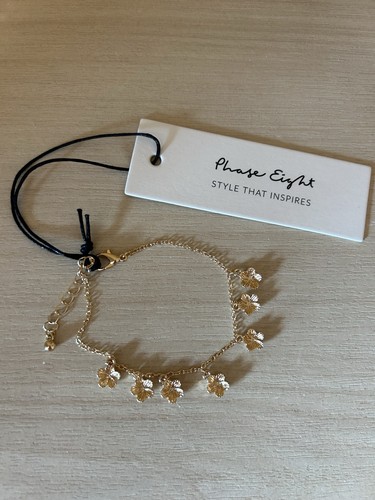 Phase eight flower - eight, bracelet