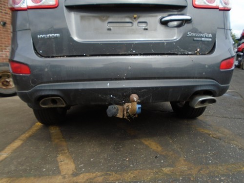 Hyundai santa mk2 rear - 11,
