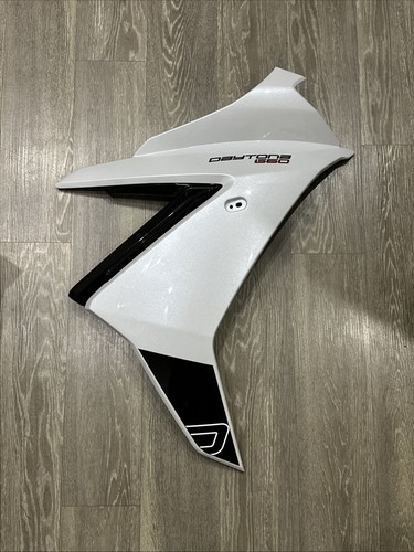 Triumph daytona 660 right - triumph,