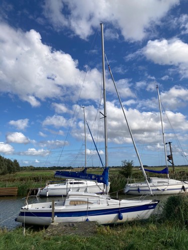 Sailing boat