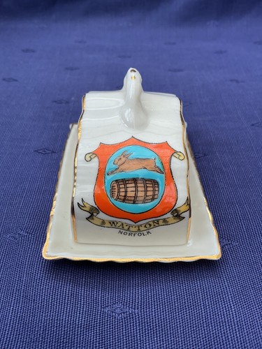 Carlton ware crested china - ware,