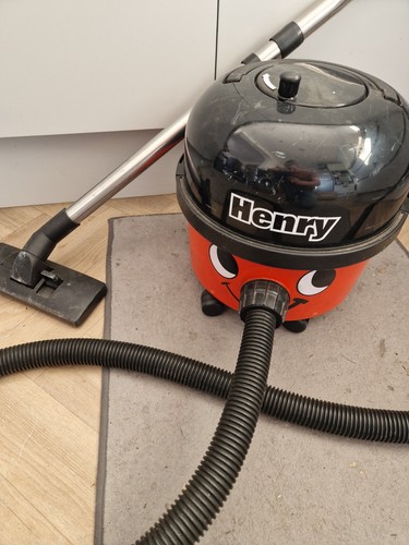 Henry hoover hvr200 red vacuum - henry,