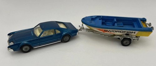 Corgi gift set - gift, gs36