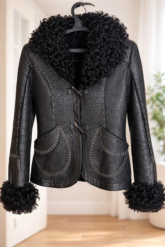 Vintage black embossed leather - black,