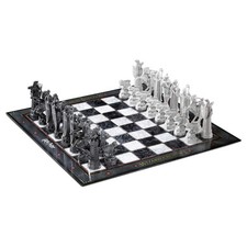 Harry Potter Wizards Chess Set