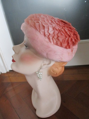 Vintage pink feather - feather, hat