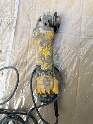 Dewalt dcg406 800w corded - dcg406,