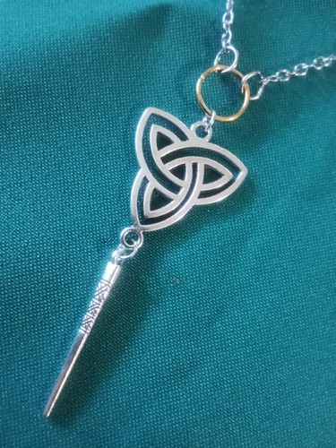 Celtic triquetra knot antique - knot,