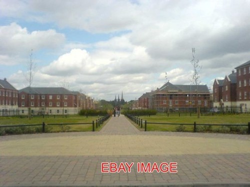 Photo lichfield newly built - ,