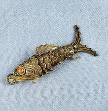 Vtg sterling silver filigree coral eyes articulated fish box pendant Chinese 3”