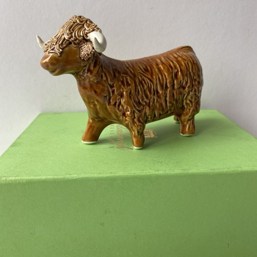 Highland cow bull figurine - highland,