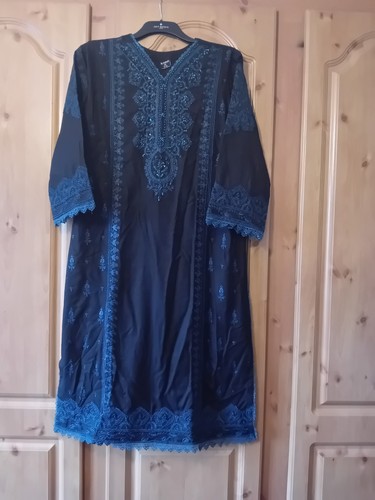 Pakistani shalwar kameez - kameez, xl