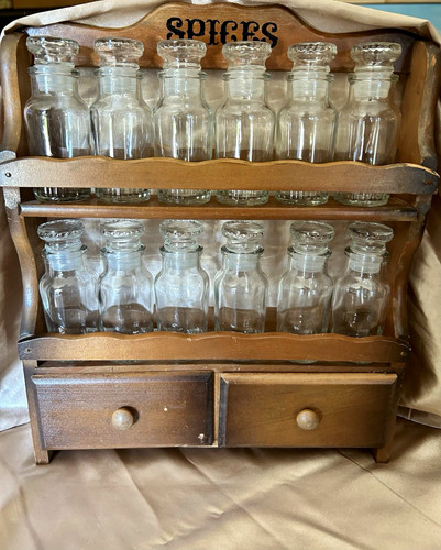 Vintage wood wall mounted - vintage,