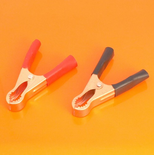 Crocodile clips clamp - crocodile,