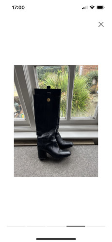 Mulberry leather boots