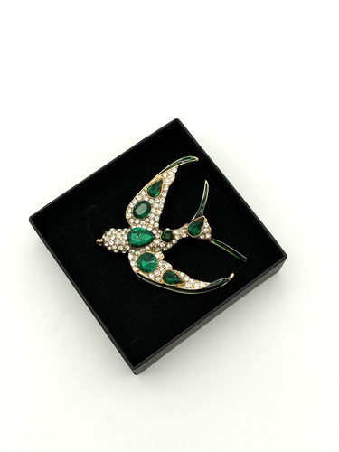 Swallow brooch green - swallow,