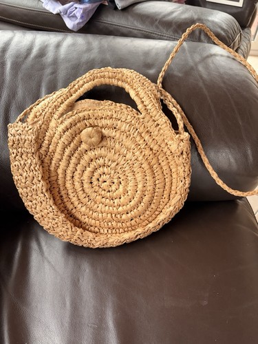Unbranded round straw shoulder - unbranded,
