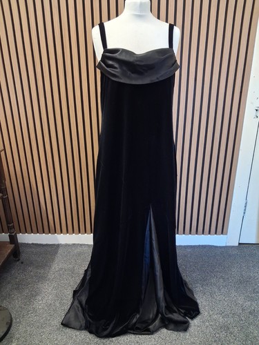 90s black velvet - , whimsigoth