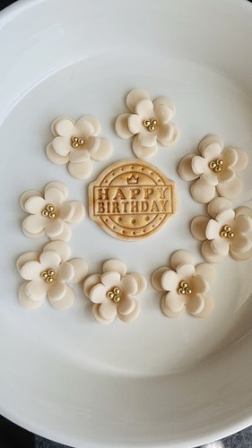 Beige sugar flowers for - 25,