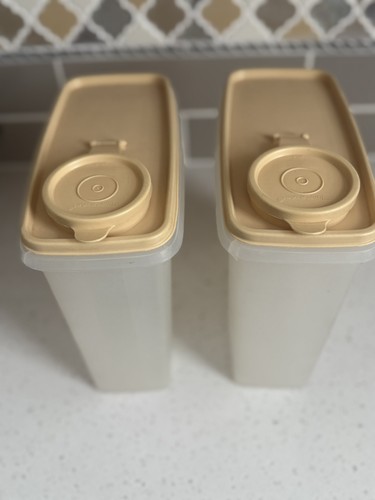 Two vintage tupperware shear - two,