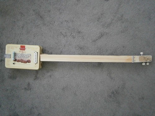 String cigar box canjo - string,