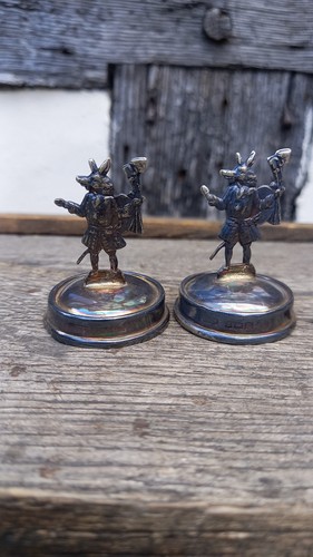 Pair trusty servant - pair,