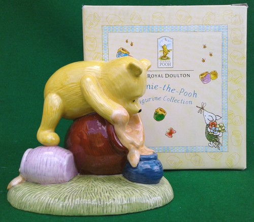 Royal doulton winnie the pooh - winnie,