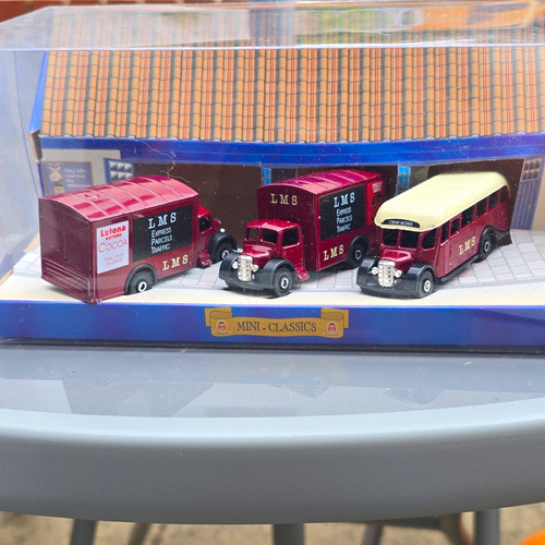 Oxford diecast mini classics - oxford,