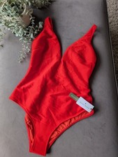 BNWT stunning red ribbed L