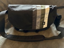Crumpler Dinky Di Messenger