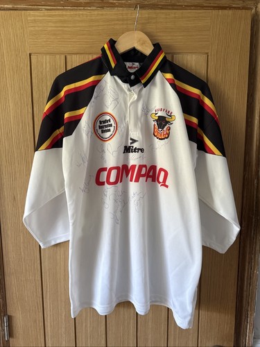 Vintage signed 1996 - vintage,